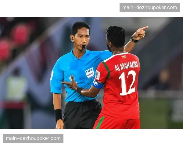 奥拉·阿伊纳手球事件VAR检查 自然位置认定避免点球判罚