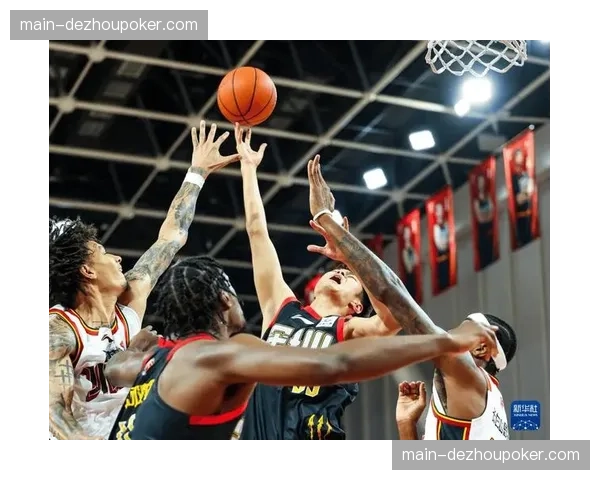 深圳马可波罗终结三连败 史密斯罚球绝杀广州